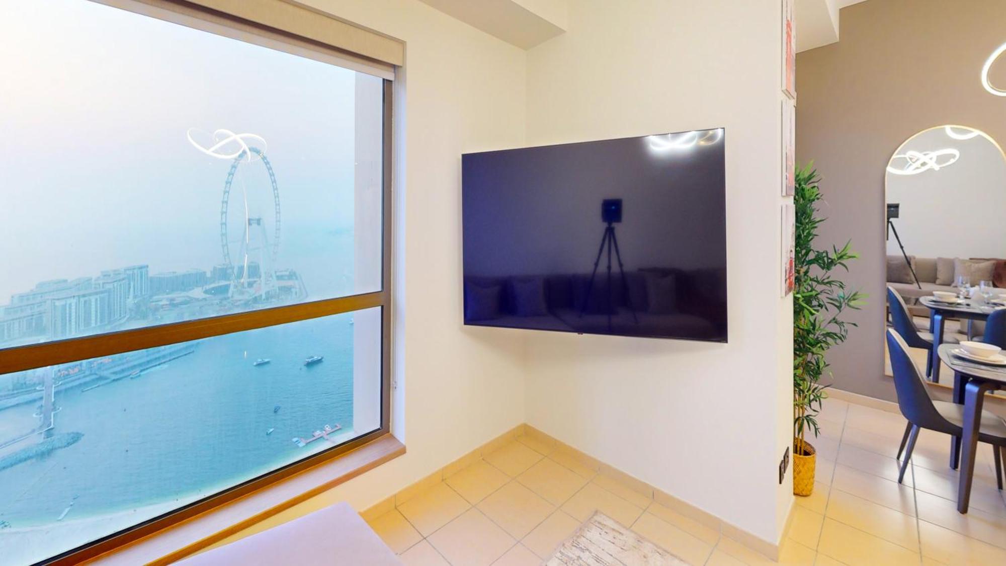 Апартаменти Amazing Views Eye & Palm